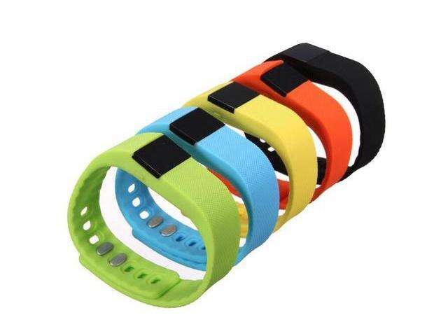 Design Color Black Type Activity Tracker Size Adjustable Band Black Compatibility Android / IOS OS Compatibility Android / IOS  Display Touch Screen Support Yes  Connectivity Bluetooth Bluetooth  Group Screen Size N/A Option N/A